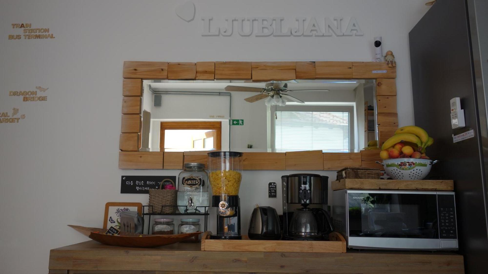 Goodlebang, 3 Bed Room Apartment, Center Lublana Zewnętrze zdjęcie